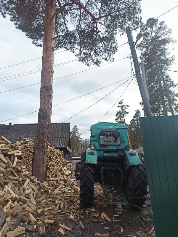В Пензенском районе мужчина на тракторе случайно убил человека
