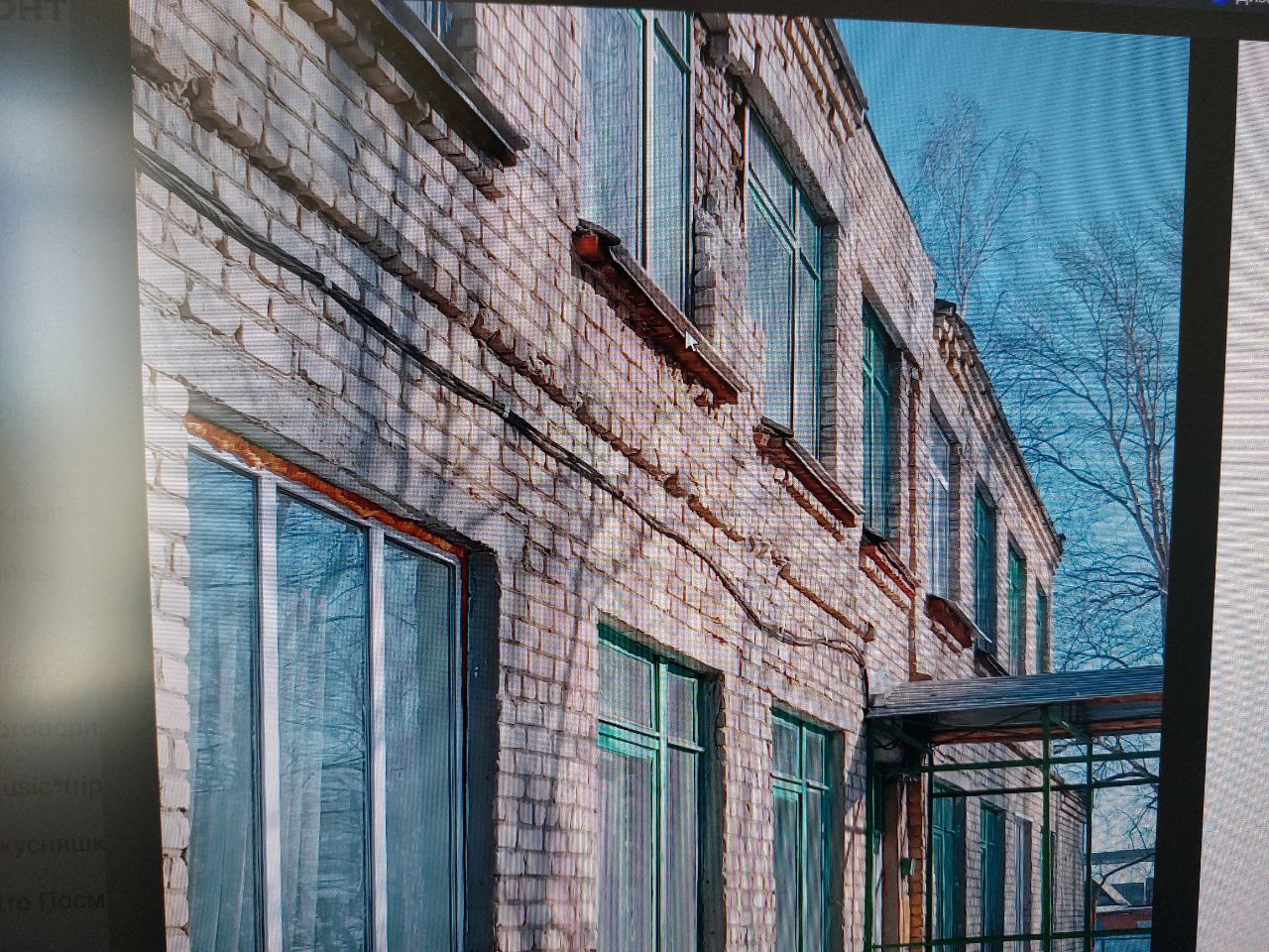 В Сердобском районе на головы воспитанников детского сада летят кирпичи