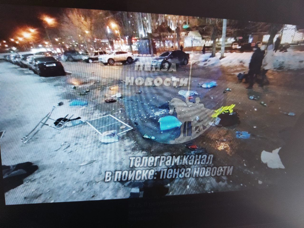 В Пензе задержали и госпитализировали мужчину, кидавшего вещи из окна