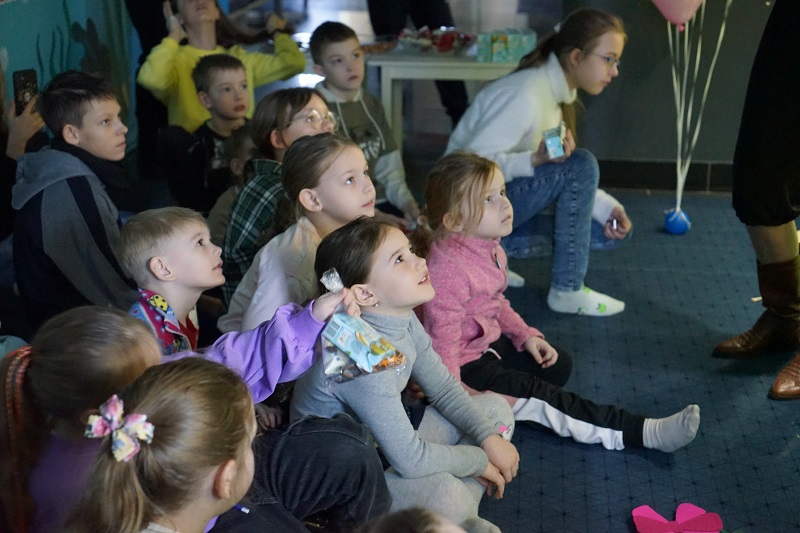 Ведущие общественные организации оригинально поздравили семьи участников СВО