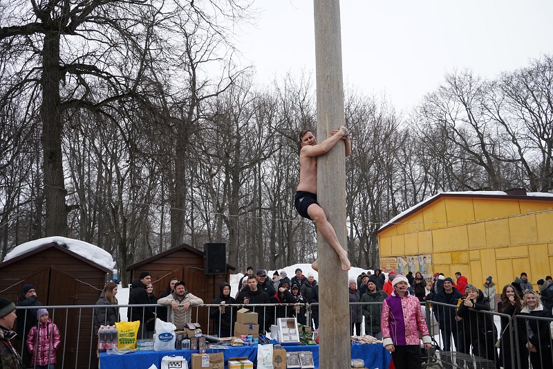 В парке Белинского с размахом отметили Масленицу