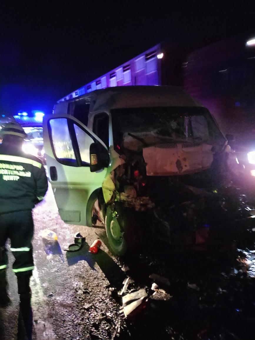 В Пензе после столкновения автобуса и фуры пострадали ребенок и четверо взрослых