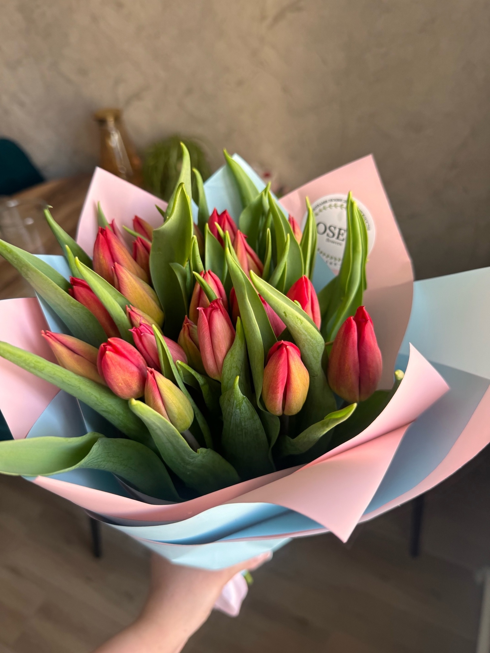 Президент РФ Путин поздравил россиянок с 8 марта 2024 года