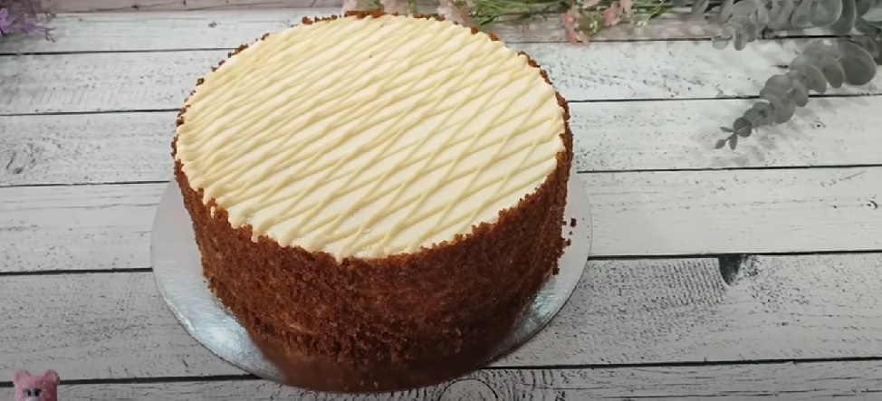 Очень простой и вкусный морковный торт