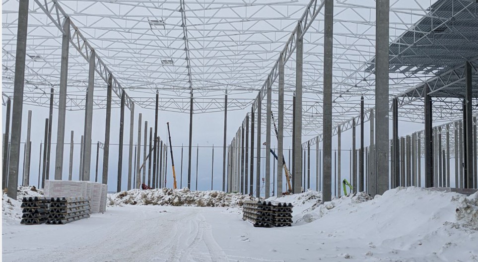 В Бессоновском районе продолжается строительство логистического центра маркетплейса