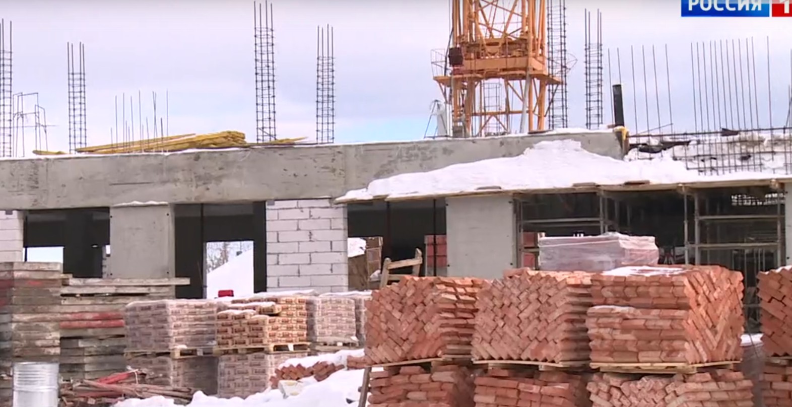 В Кузнецке готовность строящейся поликлиники составляет 20%