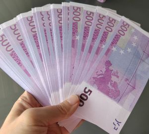 Банк России повысил курс евро на 38 копеек 5 марта