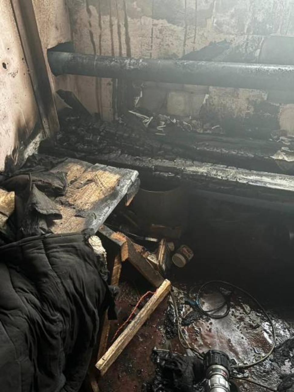 В Бессоновке 9 человек тушили пожар в цехе по обработке металлов