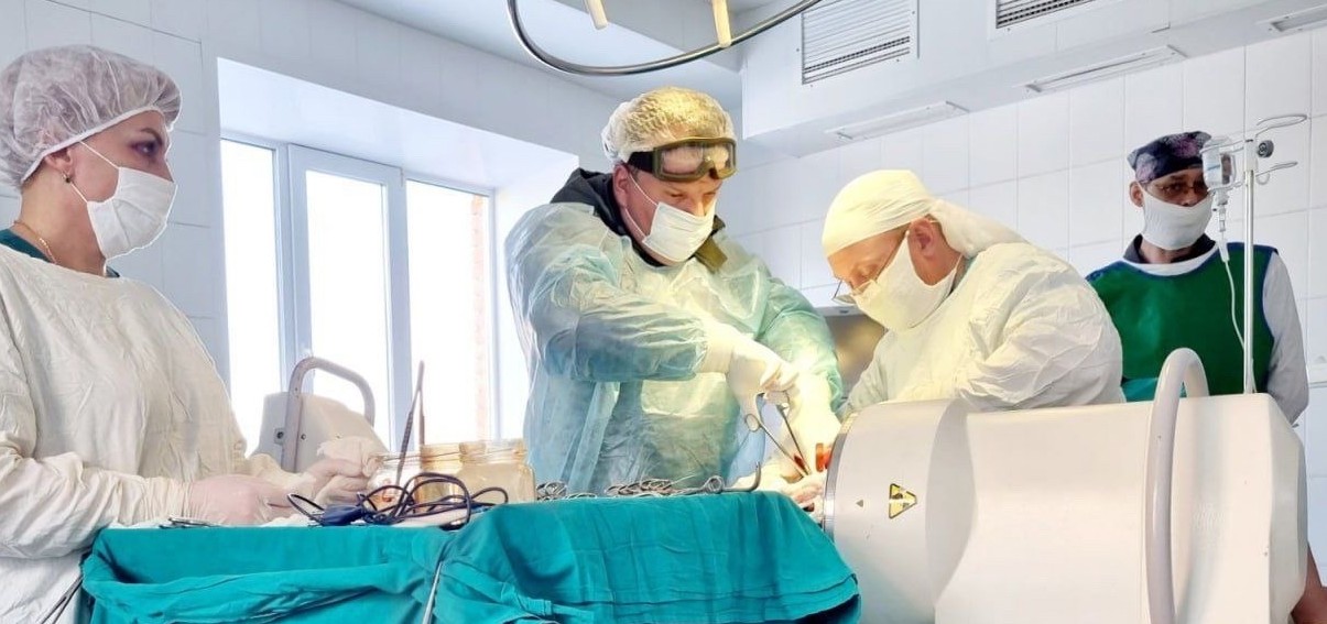 В Пензе не могут наградить медиков, доставших боеприпас из ноги бойца СВО