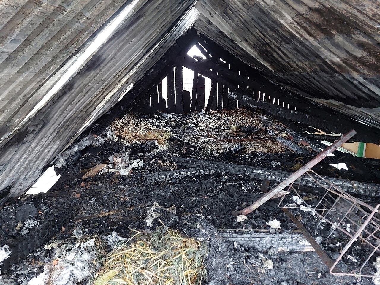 В Каменке ночной пожар охватил баню