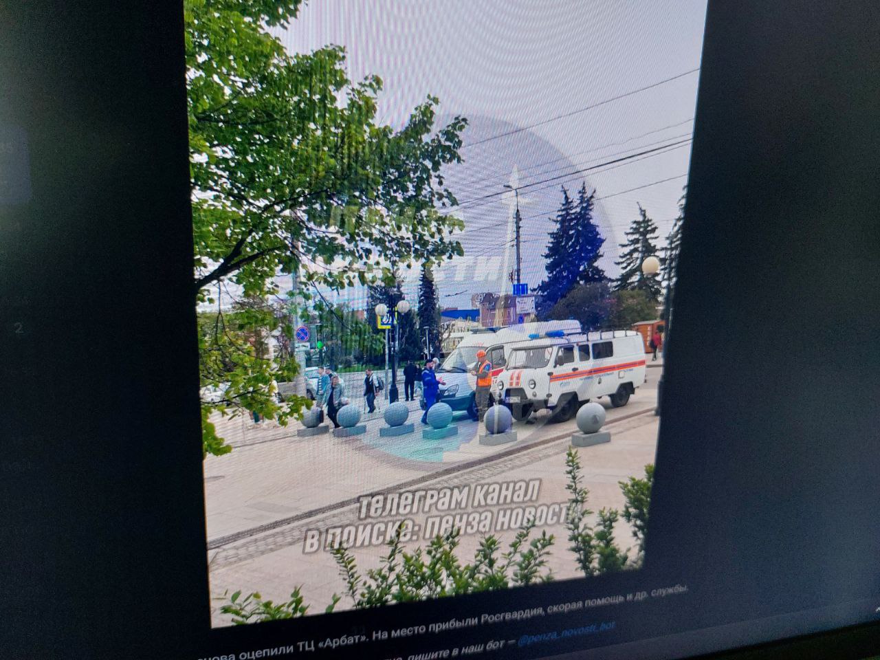 В Пензе второй раз за месяц оцепили ТЦ «Арбат»