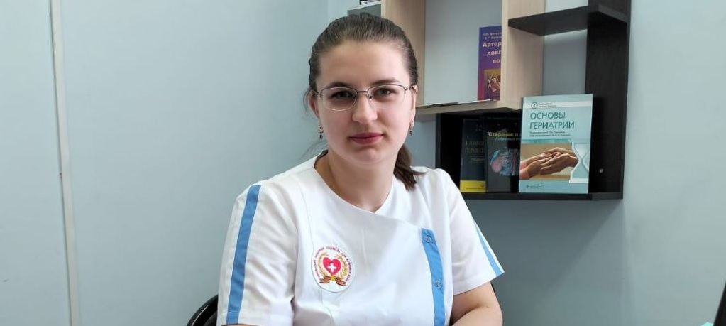 В Спутнике к работе приступил новый врач-гериатр Лариса Новикова
