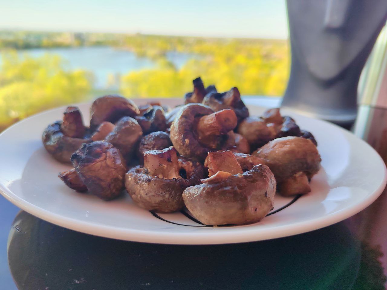 Маринованные шампиньоны с горчицей, чесноком и соевым соусом