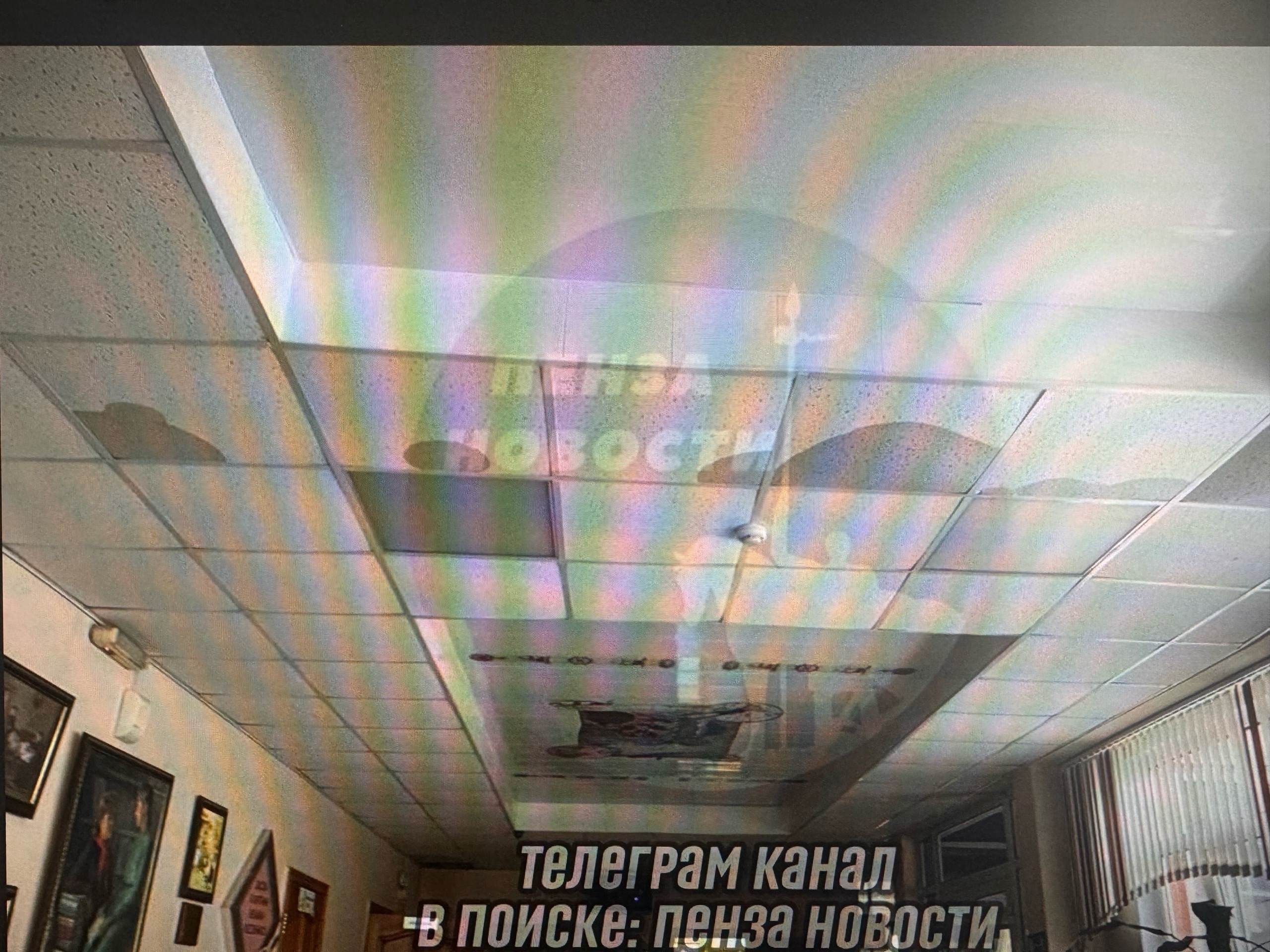 В пензенской школе с потолка потекла вода