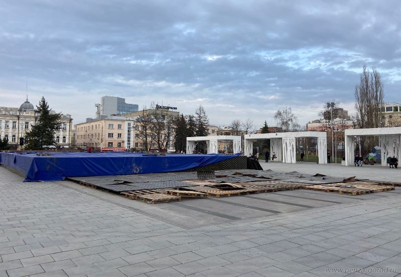 В Пензе у главного фонтана вышли из строя некоторые детали