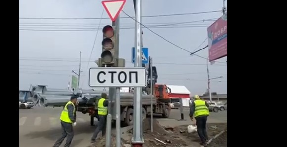 В Пензе на ряде улиц приступили к обновлению светофоров