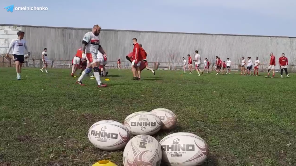 Олег Мельниченко поддержал пензенских регбистов перед историческим матчем