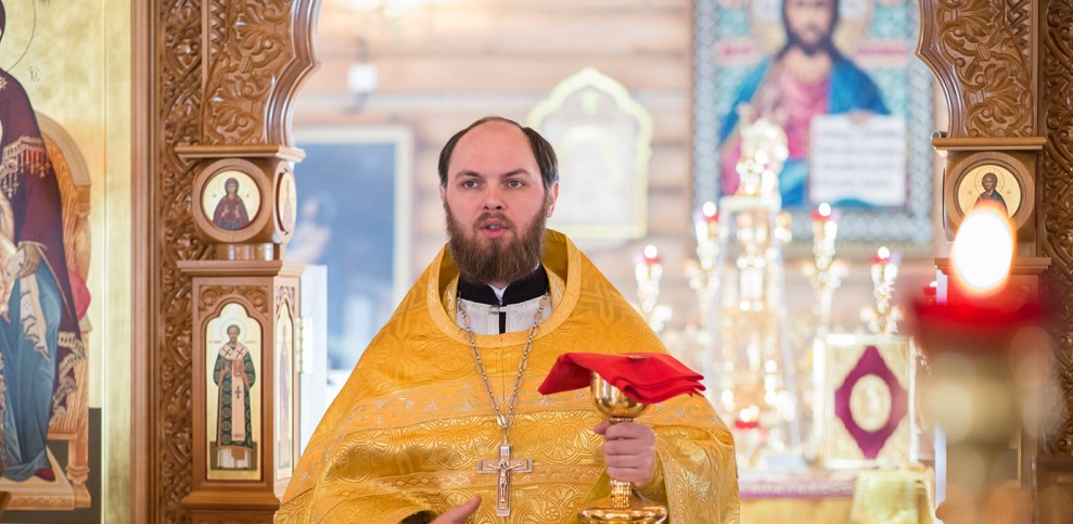 Священник Виталий Зорин объяснил, почему в Благовещение птица гнезда не вьет