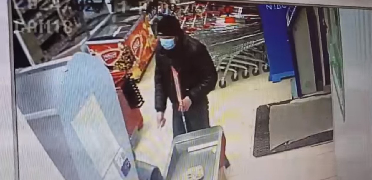 В Пензе поощрят сотрудников магазина, защитивших деньги от грабителя