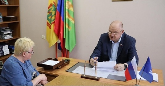 Вадим Супиков рассмотрел обращения граждан и помог в решении проблем