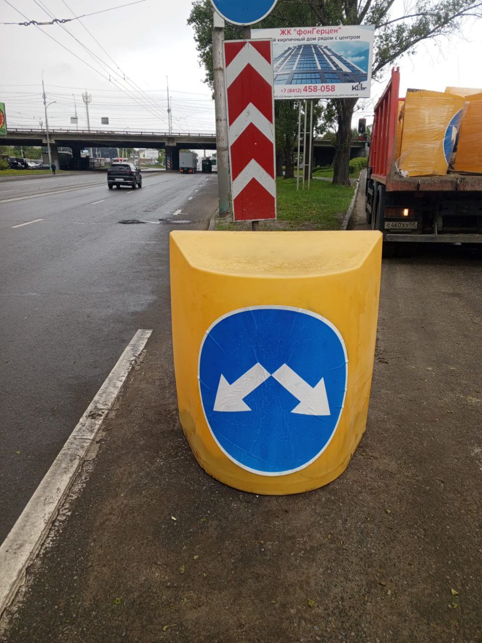 В Пензе на мостах появились желтые дорожные буферы