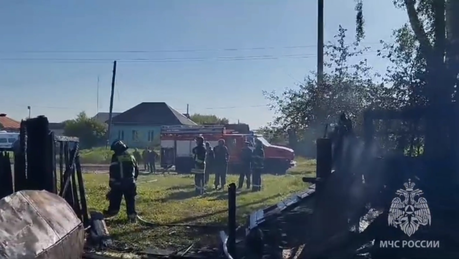 В Городищенском районе 19 человек тушили два жилых дома