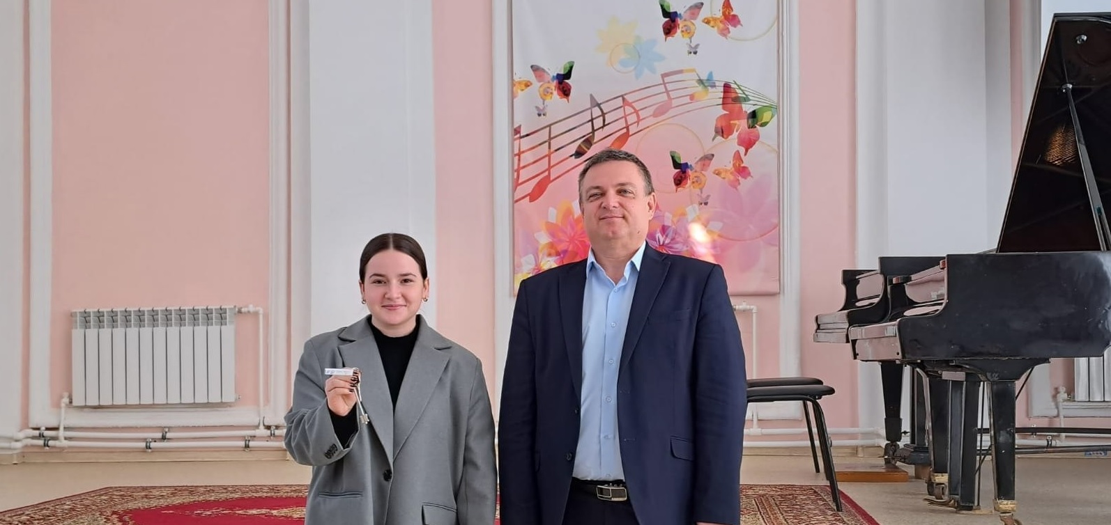 В Сердобске ключи от шести квартир вручили детям-сиротам