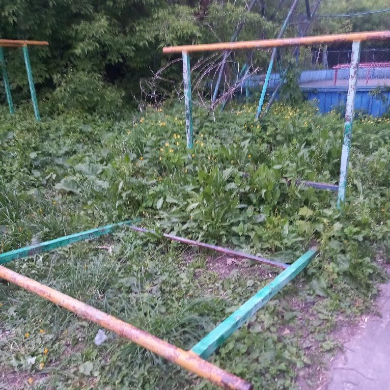 В Пензе четыре детские площадки не отвечают требованиям безопасности