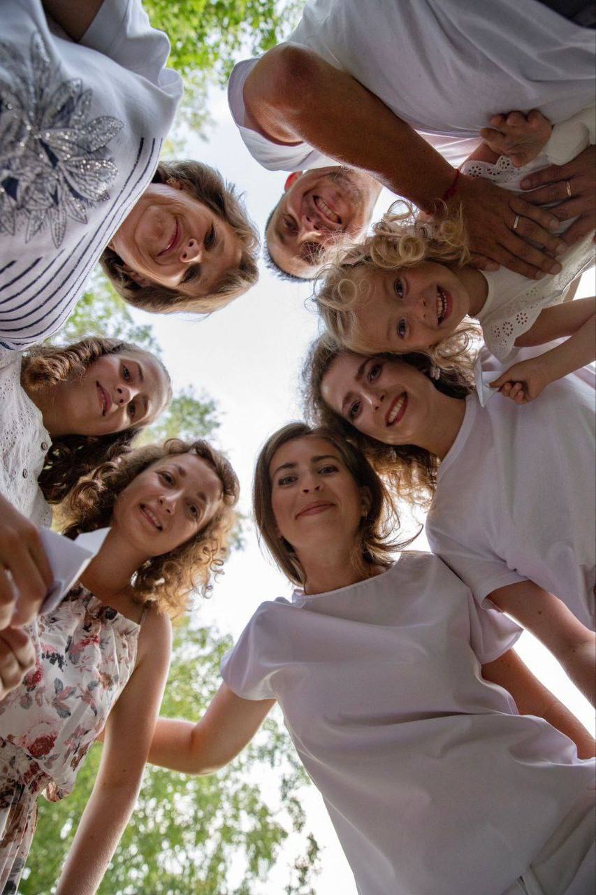 Олег Мельниченко поздравил финалистов конкурса семей