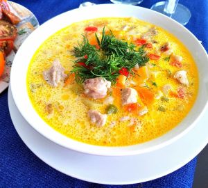 Легкий супчик с сырными шариками