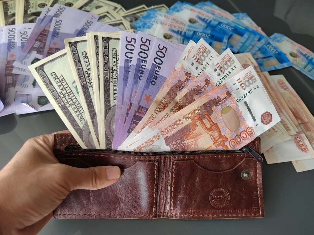 Курс доллара в Пензе 22 мая 2024 года