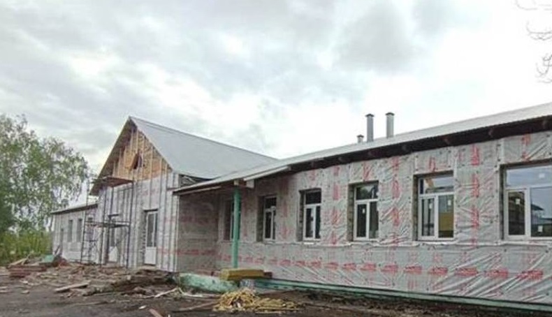 В Земетчинской больнице утепляют фасад инфекционного корпуса