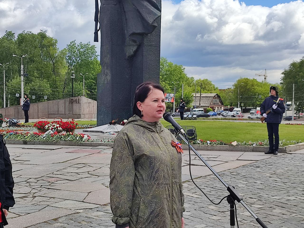 Ольга Чистякова наградила юных участников исторического парада