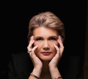 Ольга Изранова: На средства налоговой реформы молодым мамам выплатят по 200 тыс.