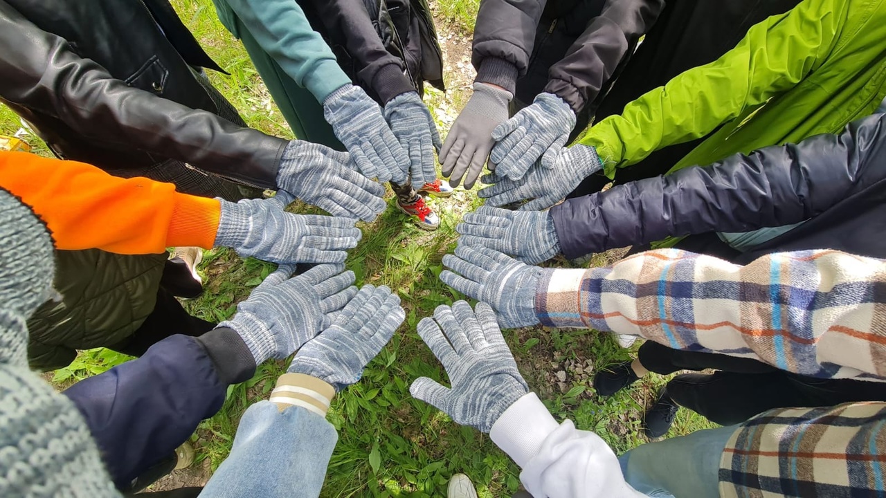 Сердобская молодежь навела порядок на трассе Армянка