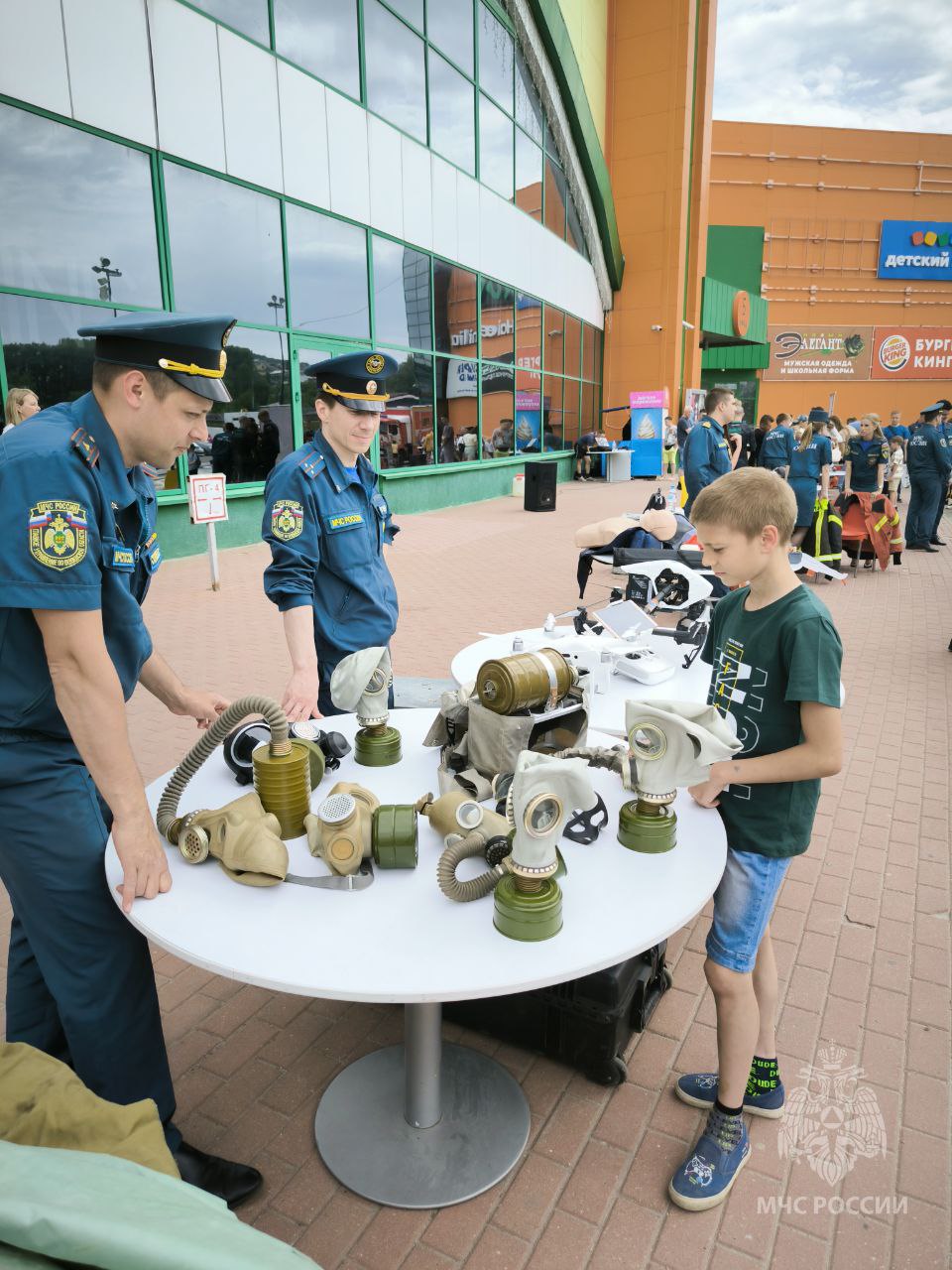Пензенские спасатели рассказали детям о профессии