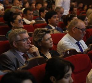 Ольга Изранова в составе делегации во главе с Олегом Мельниченко посетила Таджикистан