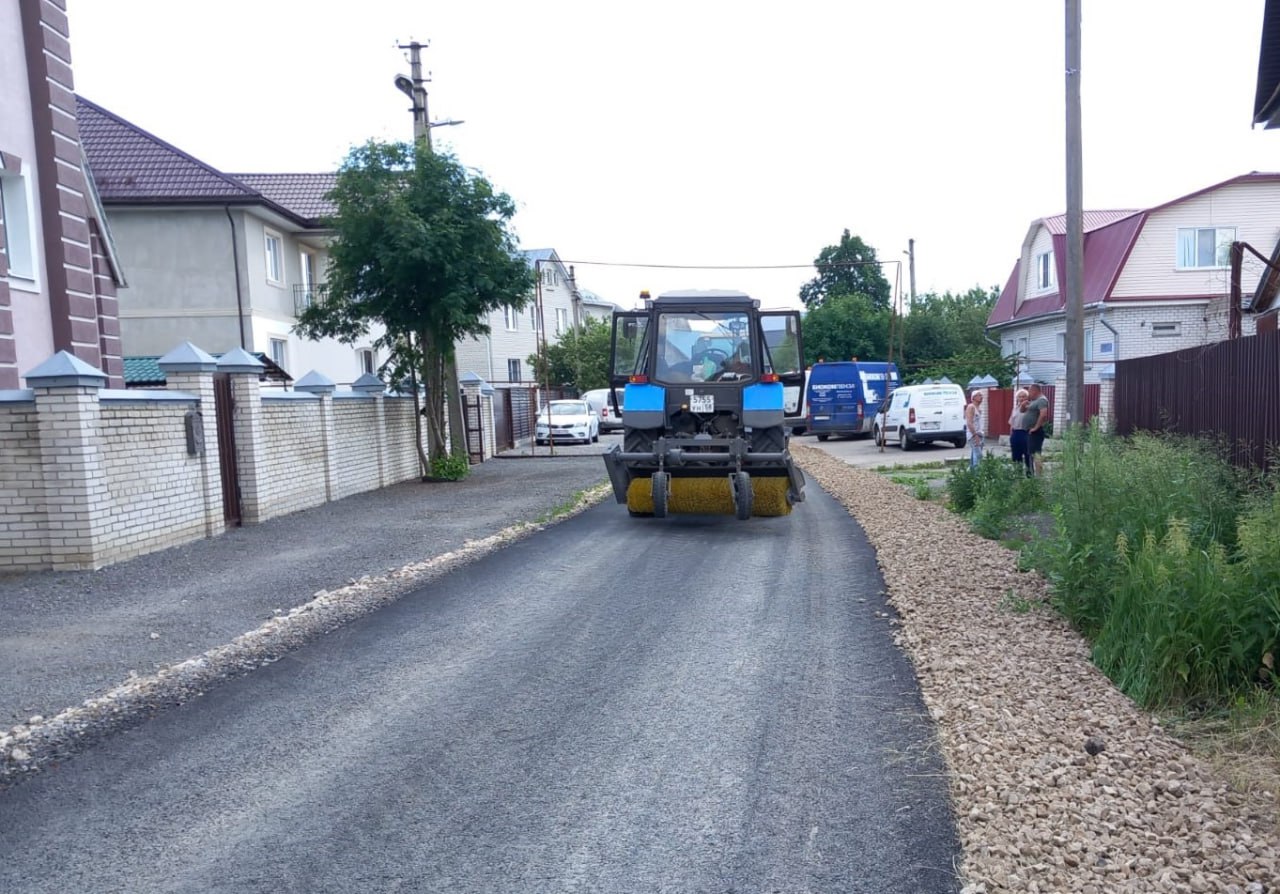 В Междуречье завершают ремонт пяти участков дорог