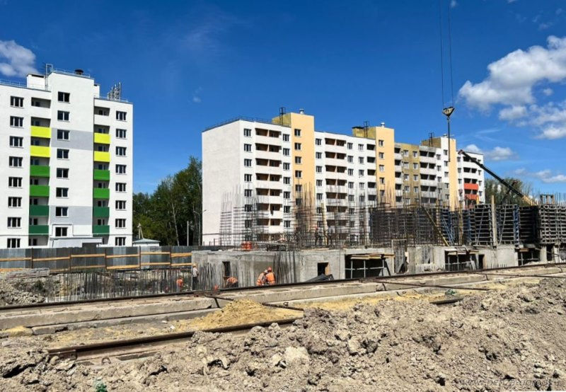 В пензенской администрации рассказали о ходе строительства трех домов для переселенцев в Заре