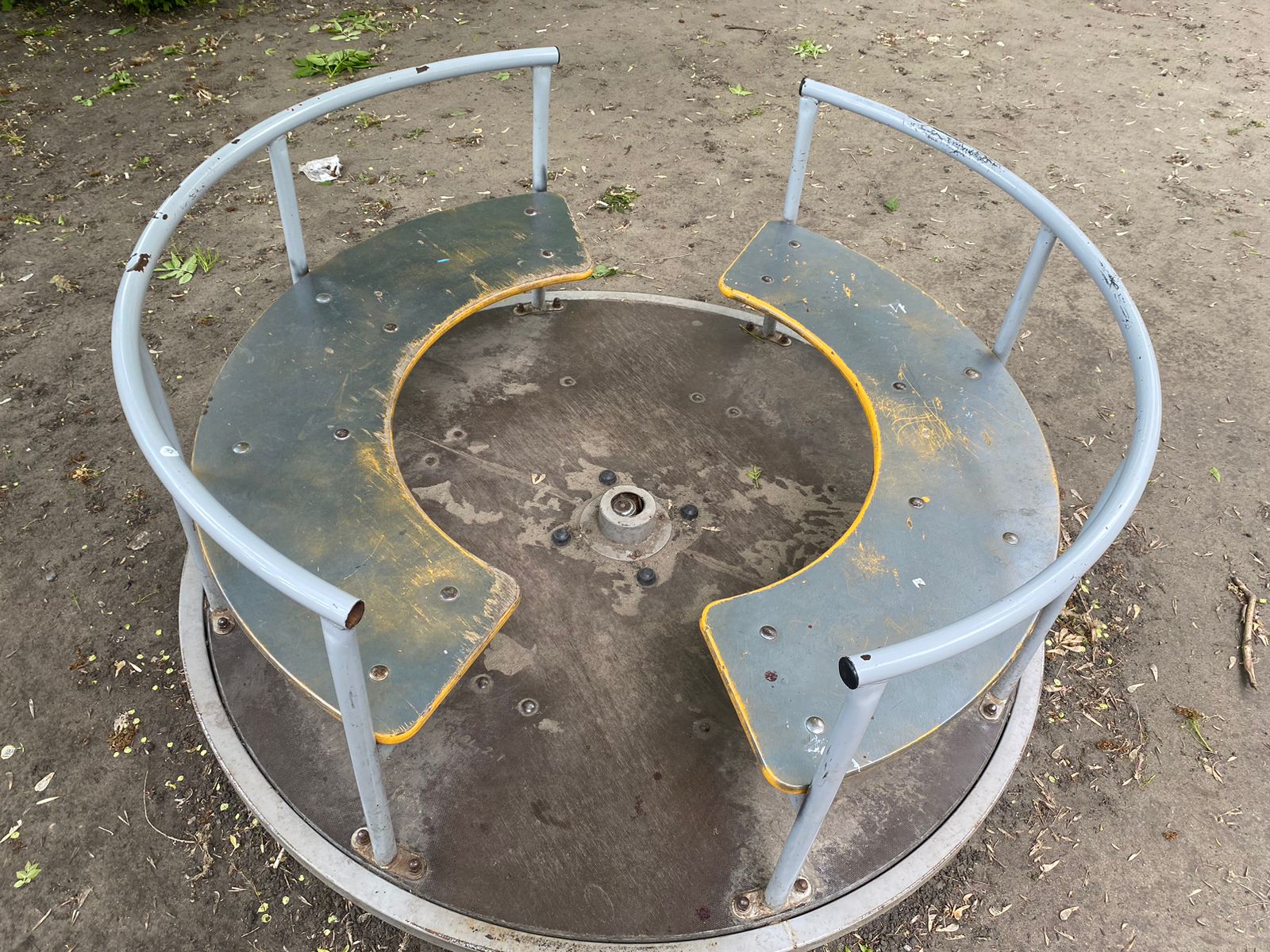 В Пензе возбуждено уголовное дело по факту травмирования ребенка на детской площадке