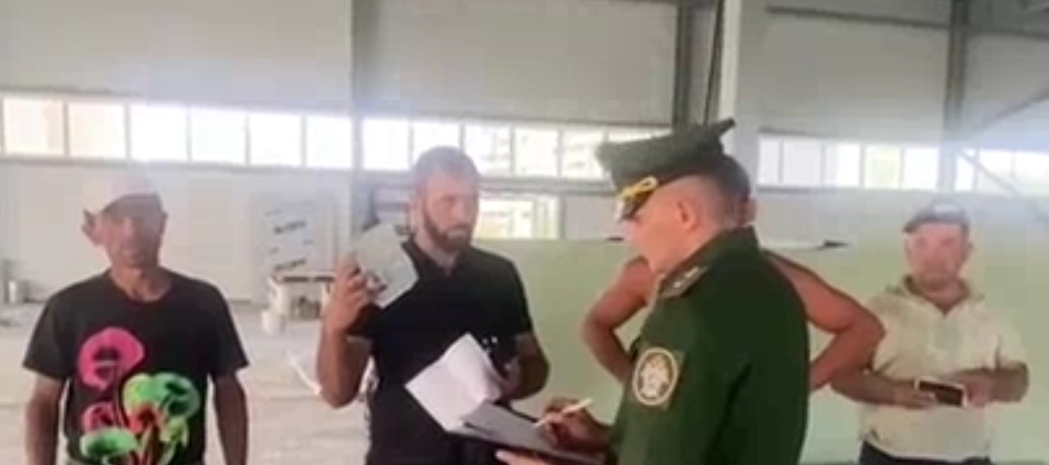 В Пензенской области семерых мигрантов отправили вставать на воинский учет