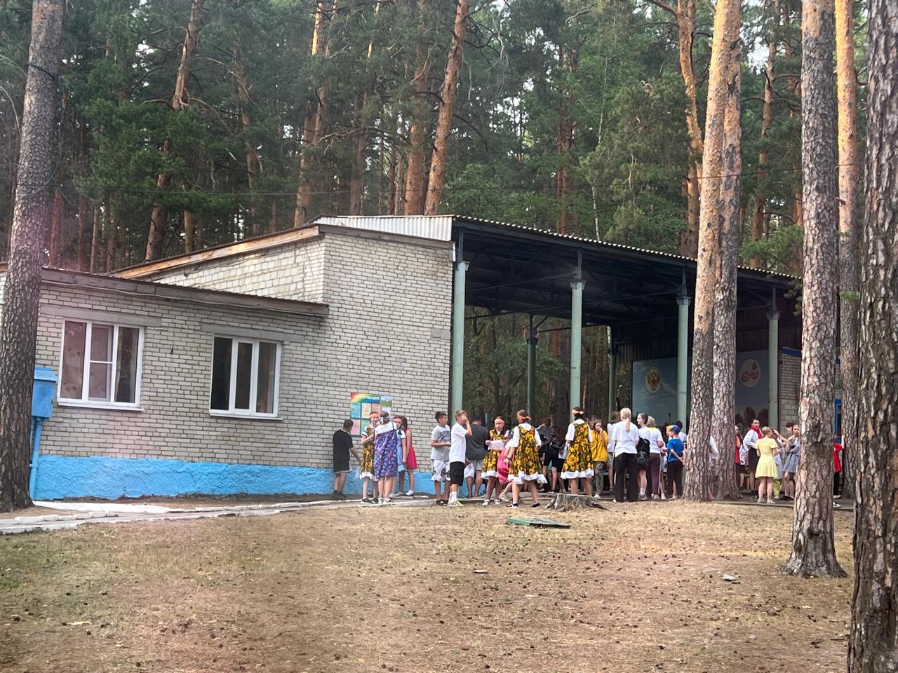 Министр Алексей Комаров лично проверил качество питания в детском лагере «Сосновый бор»