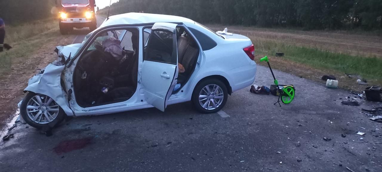 В Сердобском районе в жестком ДТП 31-летняя пассажирка внедорожника не выжила