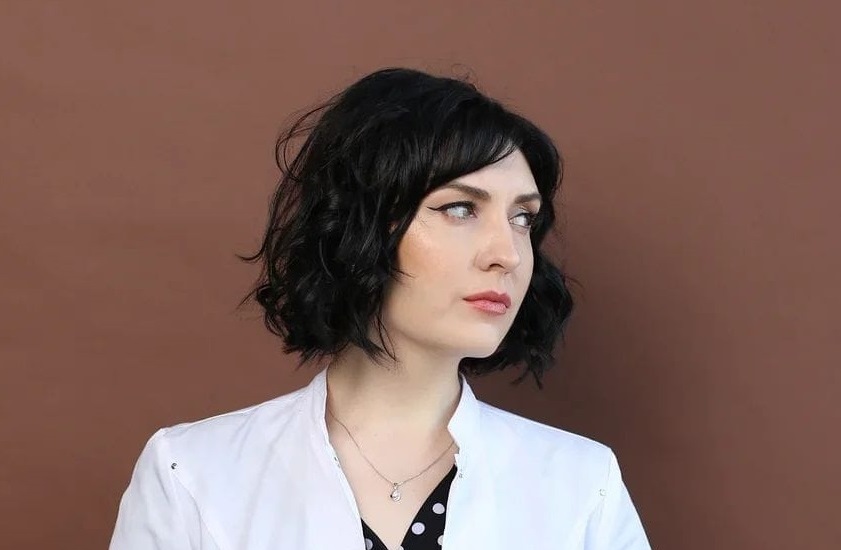 Врач-биохимик Елена Дзюбак рассказала, что аллергия и акне могут свидетельствовать о паразитах