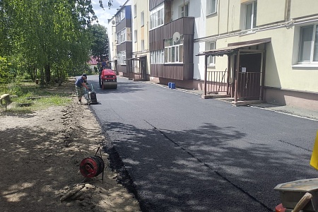 В Колышлее на улице Сердобской благоустраивают двор