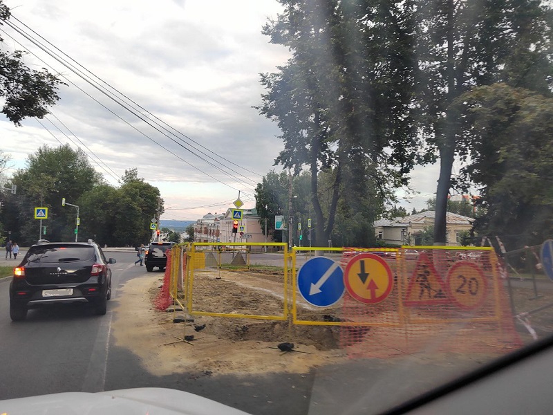 Ресурсники не спешат устранять разрытия в историческом центре Пензы