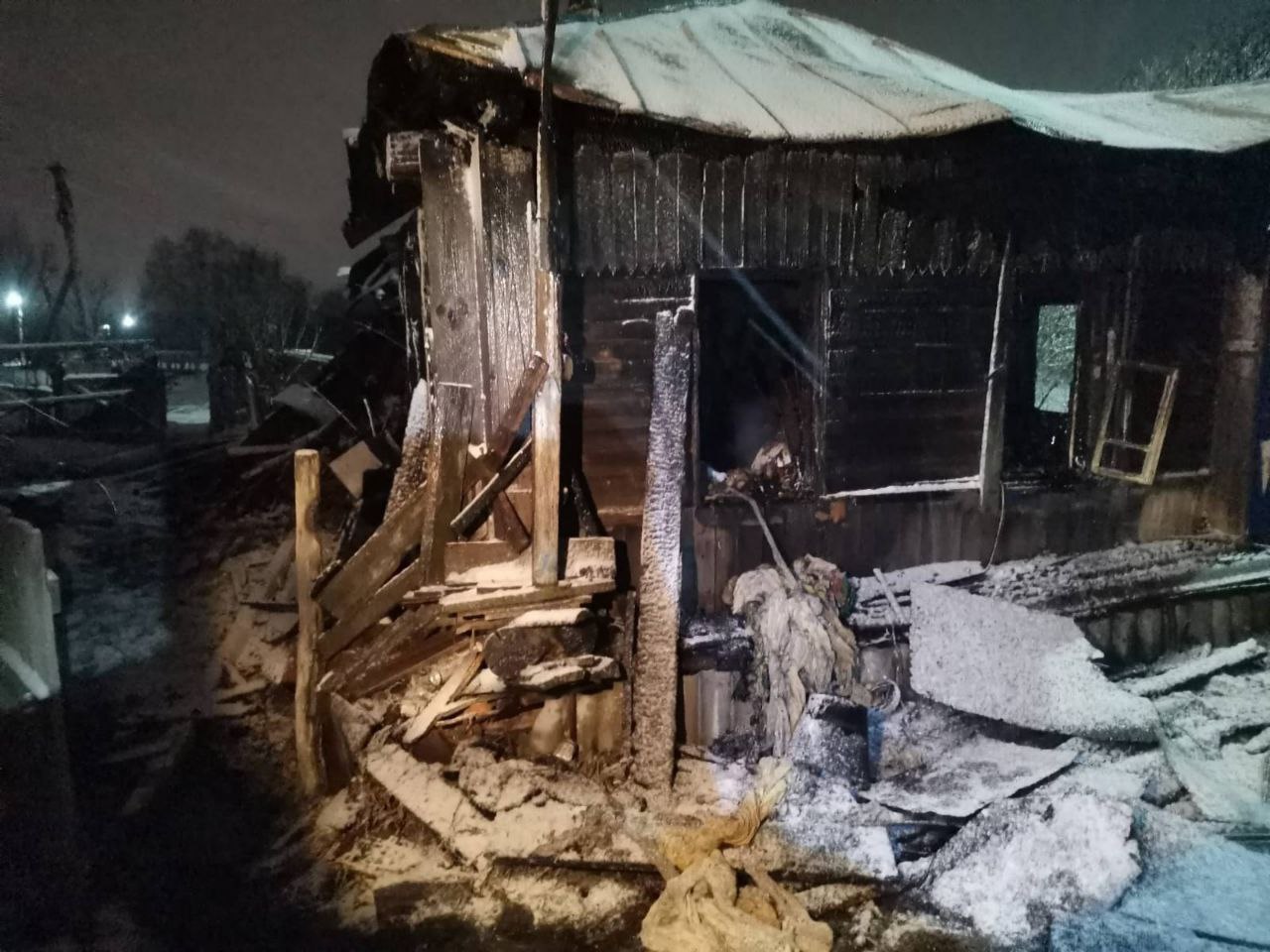 В жутком пожаре в Вадинске погиб мужчина