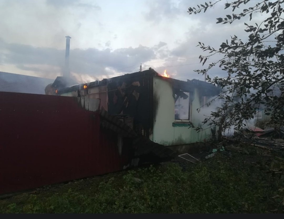 Появилось фото с места ночного пожара в Сурске