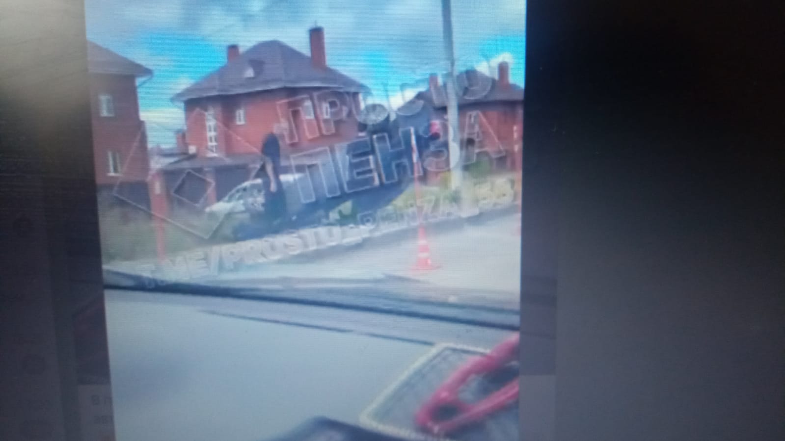 В Мичуринском в результате ДТП перевернулся автомобиль