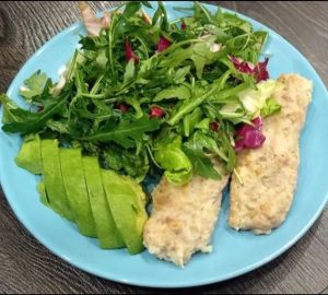 Сочные диетические кебабы из курицы, трав и оливок